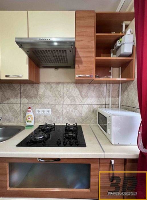 Здається в оренду 2-кімнатна квартира , вул. Хмельницького (довгостроково)