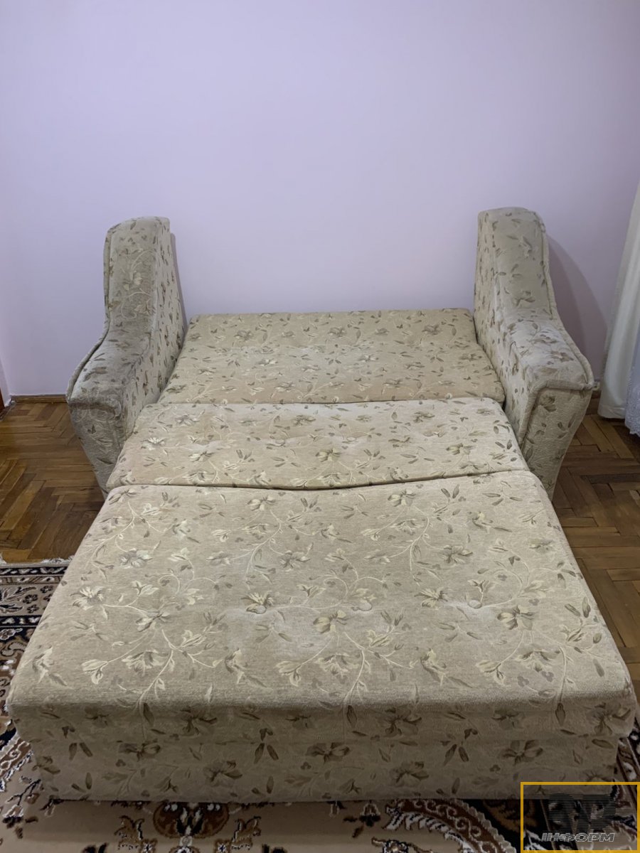 Продається диван-книжка б/в