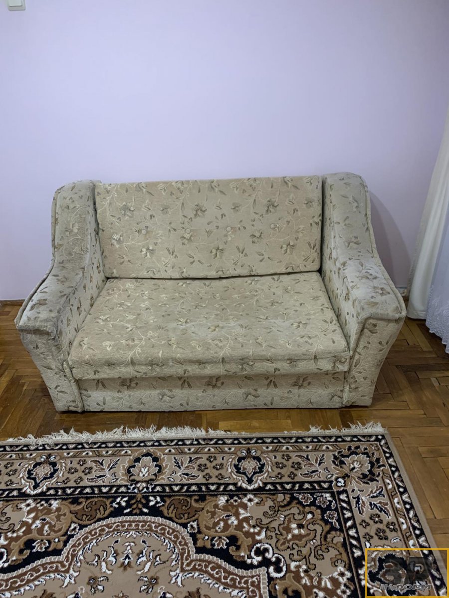 Продається диван-книжка б/в