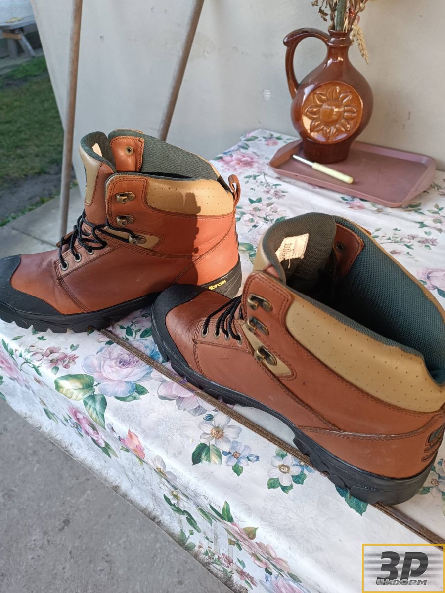 Продам чоловічі шкіряні черевики