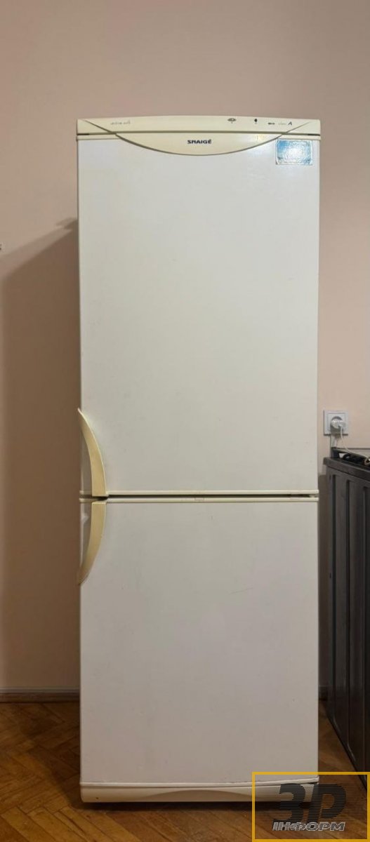 Холодильник Snaige, в робочому стані