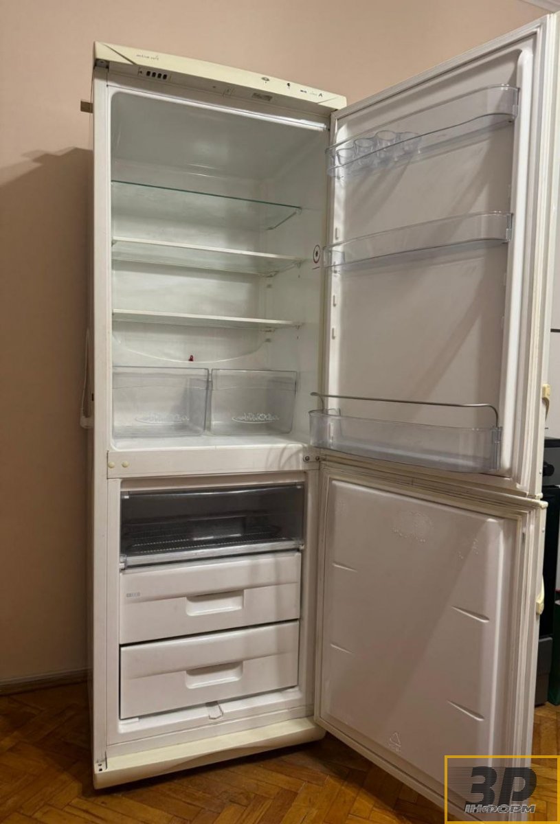 Холодильник Snaige, в робочому стані