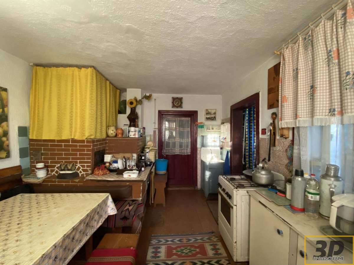 Продам будинок 0,18 га с. Іванівці з меблями та господарськими спорудами