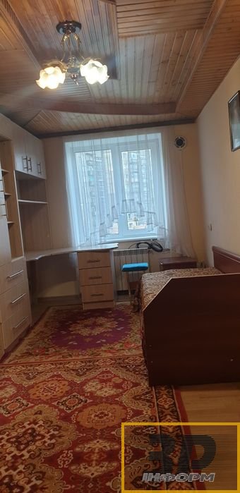 Здається 2-кімнатна квартира, площею 46 м², вул. Б. Хмельницького