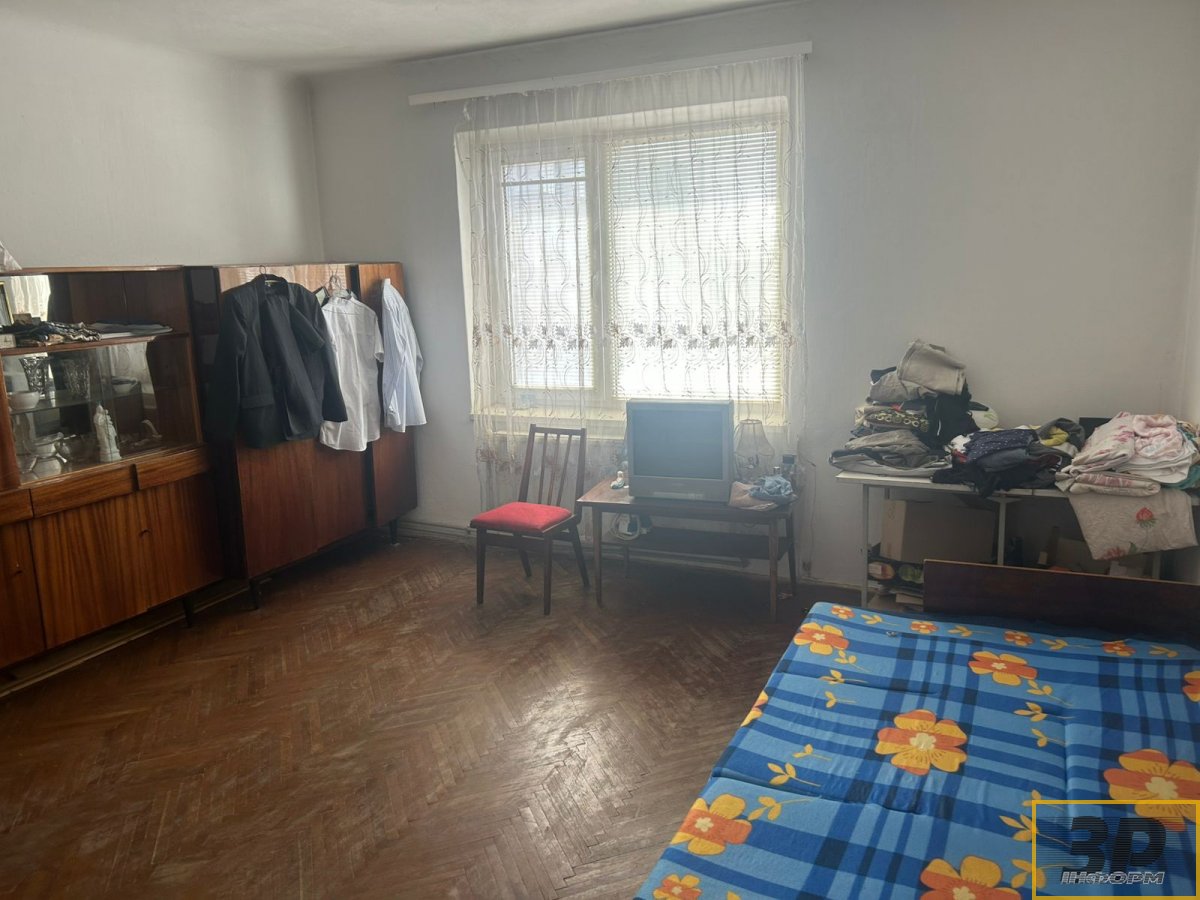 Продам 1-кімнатну квартиру на вул. Карпатській