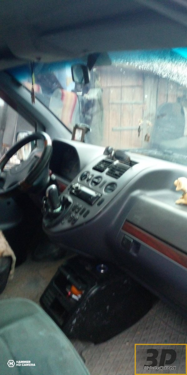 Обміняю мікроавтобус Mercedes Vito-112 на більший аналогічний автомобіль