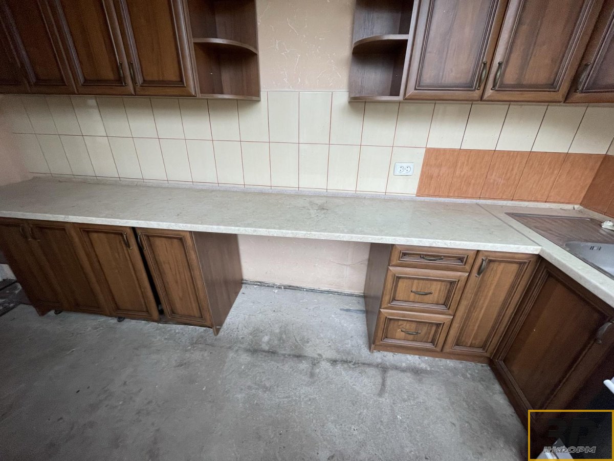 Продам кухонні меблі